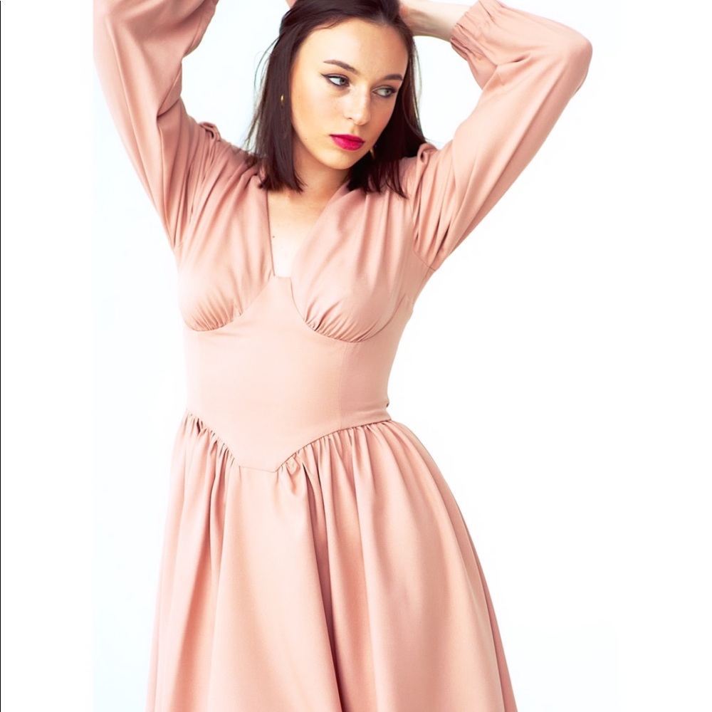 Corset Dress in Powder Rose. Stylish and modern.